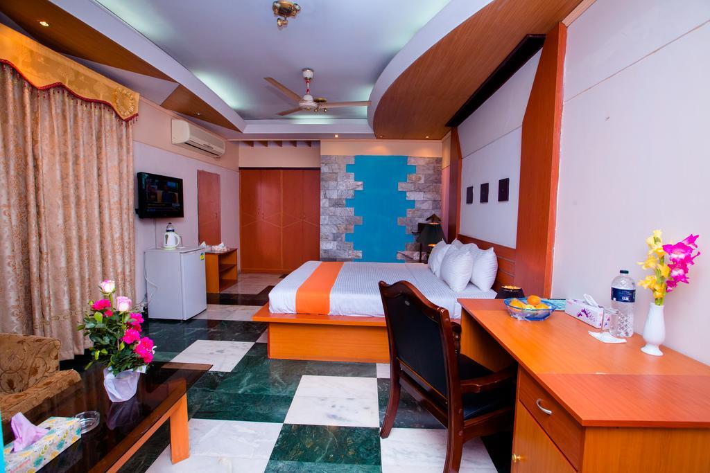 Hotel Golden Deer Dhaka Buitenkant foto