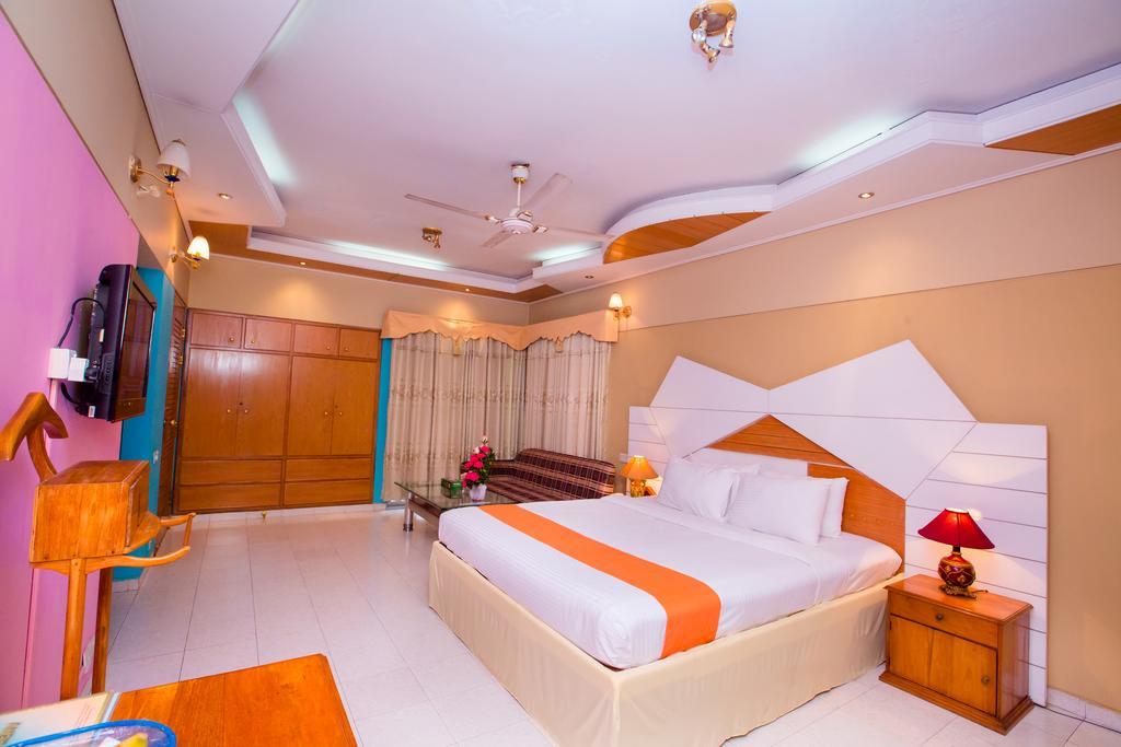 Hotel Golden Deer Dhaka Buitenkant foto