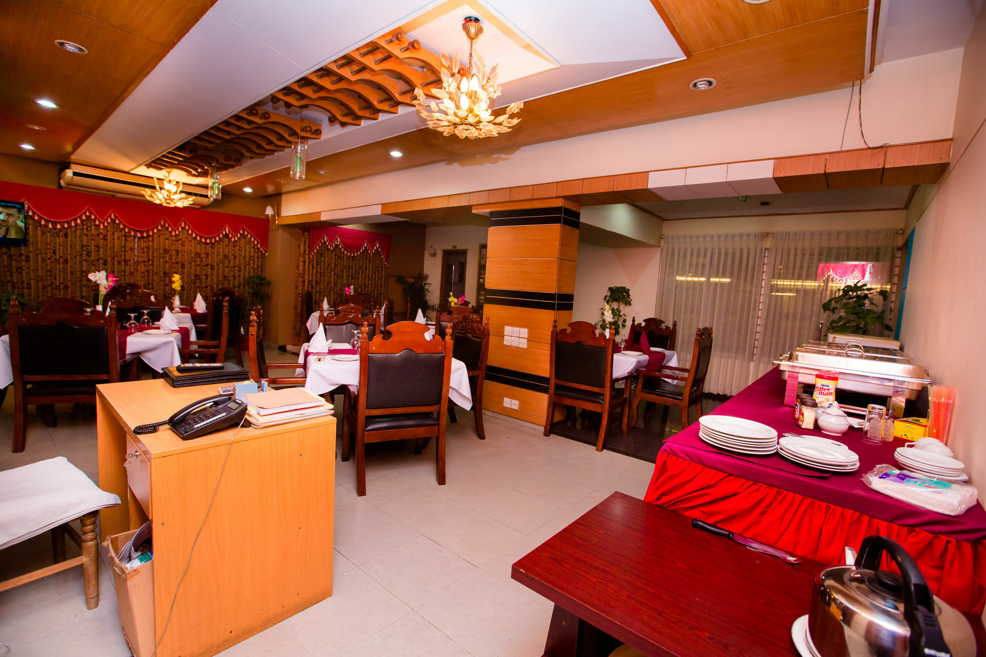 Hotel Golden Deer Dhaka Buitenkant foto