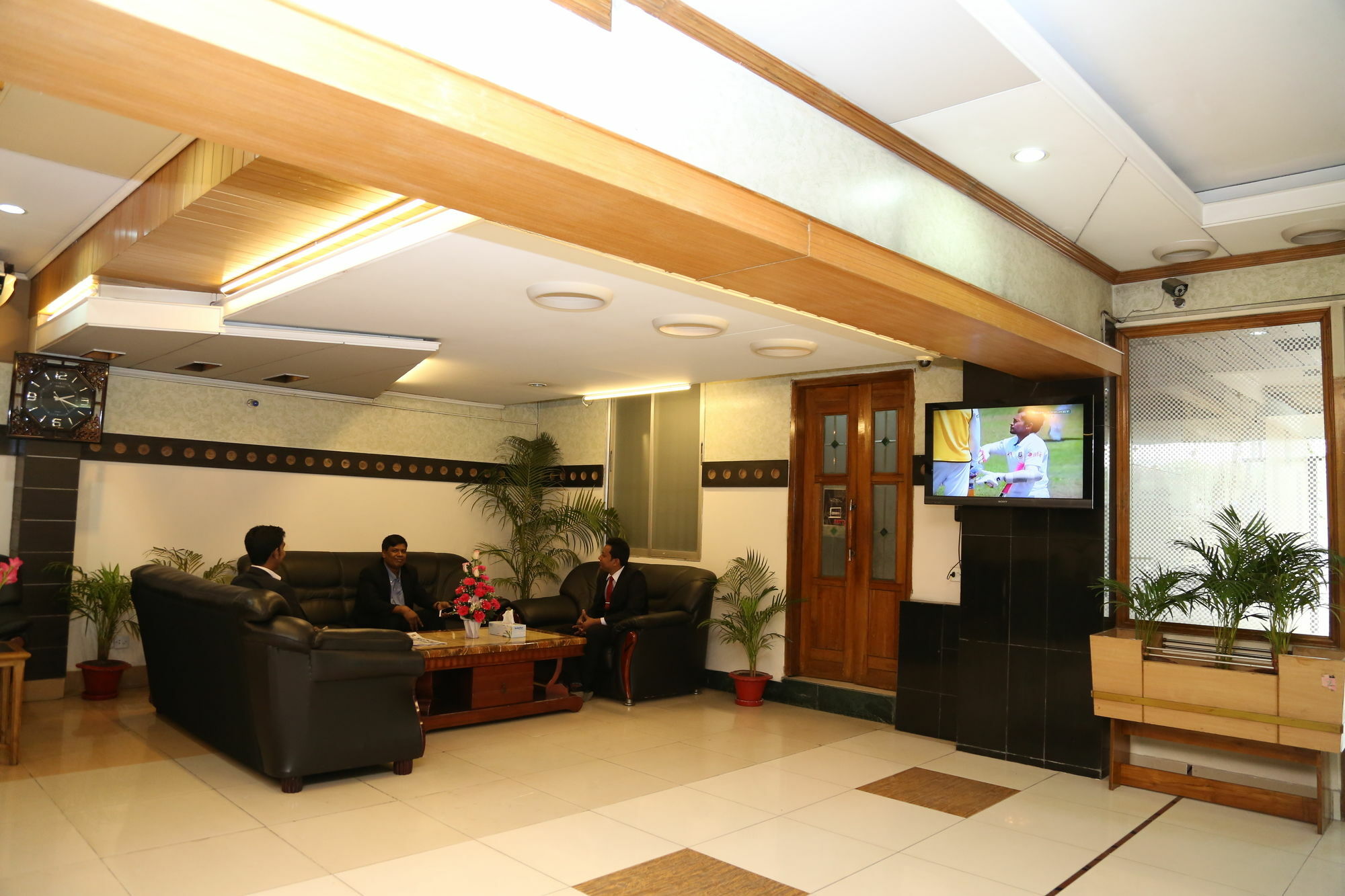Hotel Golden Deer Dhaka Buitenkant foto